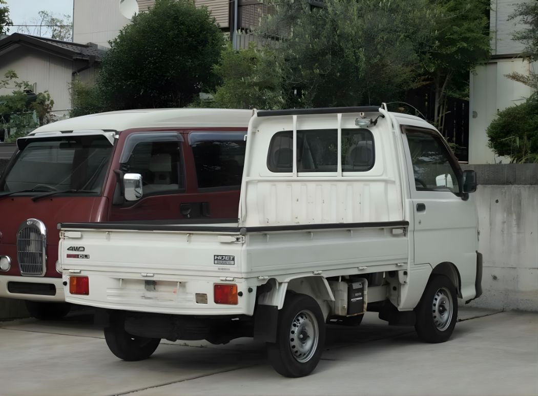 1999 Daihatsu Hijet Truck Special 4WD thumbnail 4